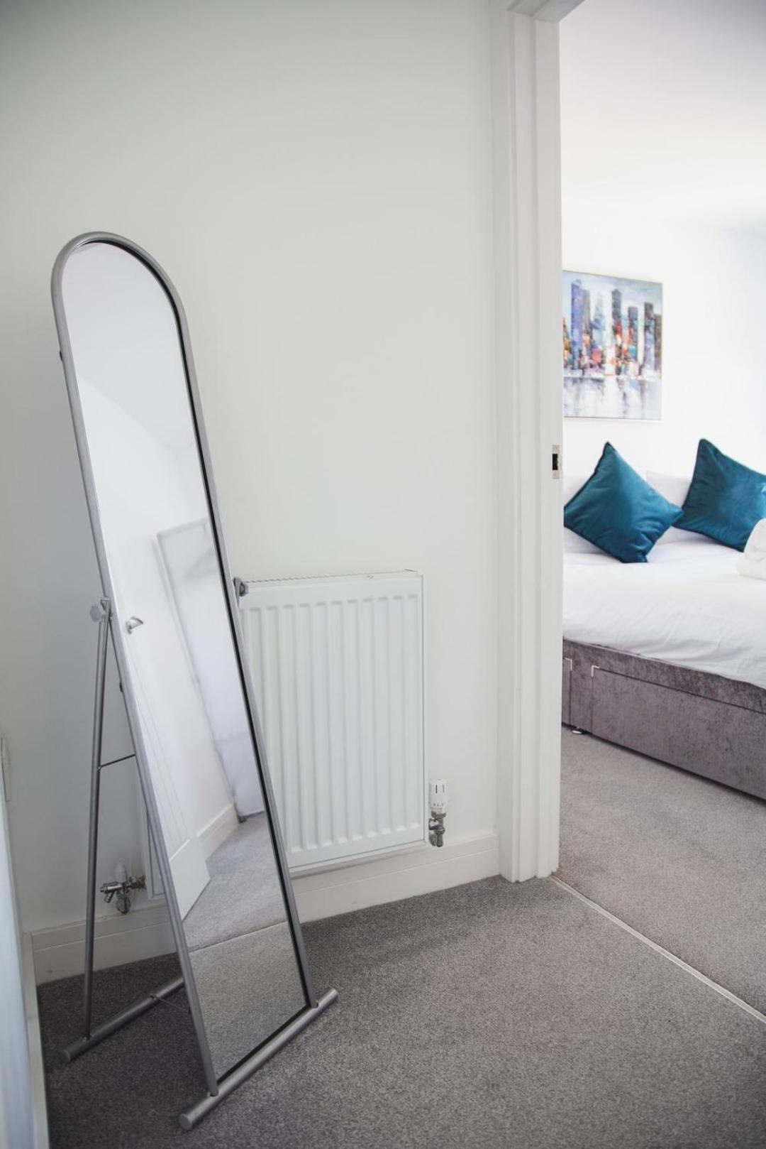 Villa New 2Bd Pontac Flat In The Heart Of Didcot Esterno foto